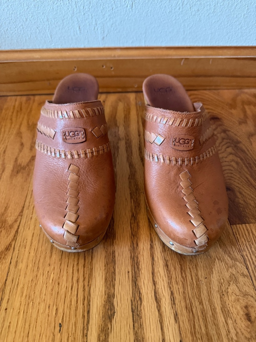 UGG WomensLeather Braided Clog